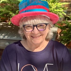 Meet your Posher, Debra